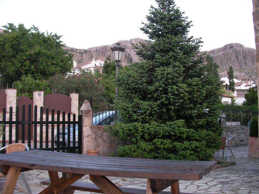 Apartamentos Rurales Sierra Alta Benaocaz Extérieur photo